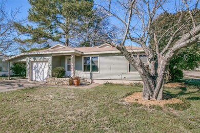 427 E Ellen Ave, Hurst, TX 76053 - photo 2