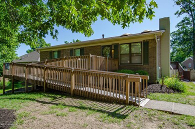 7703 Apple Valley Dr, Louisville, KY 40228 - photo 6