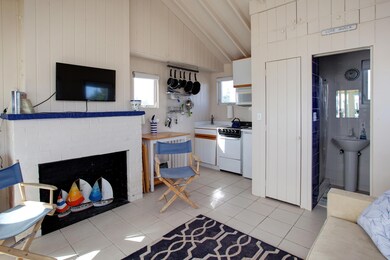 332 Surf Dr, Falmouth, MA 02540 - photo 7