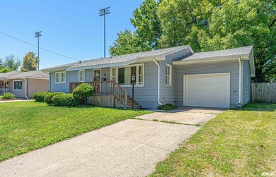 11 Tulip Dr, Lincoln, IL 62656 - photo 2