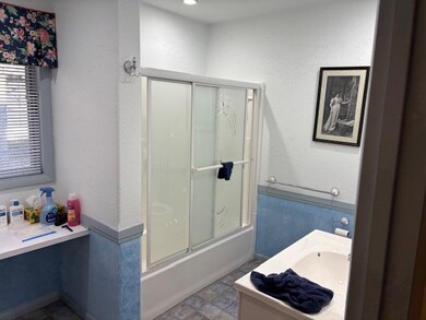 13 S Wisconsin St, Conrad, MT 59425 - photo 7