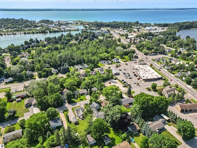 129 Center St, Elk Rapids, MI 49629 - photo 2