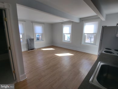 400 S 9th St unit 2ND FL, Perkasie, PA 18944 - photo 4