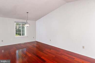 9438 Northgate Rd, Laurel, MD 20723 - photo 5