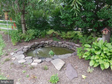 930 Diamond St, Sellersville, PA 18960 - photo 3