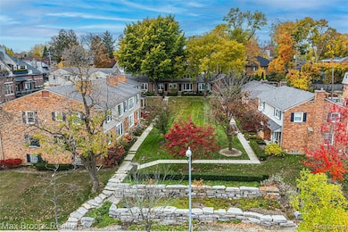 549 N Old Woodward Ave, Birmingham, MI 48009 - photo 3