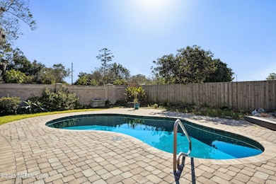 60-web-or-mls-2273 Fallen Tree Dr E (62