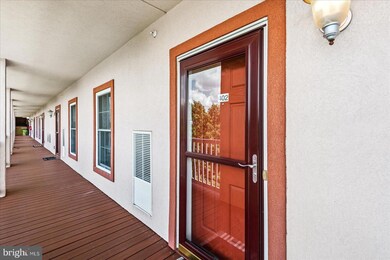 103 Irving Ave N unit 402, Colonial Beach, VA 22443 - photo 5