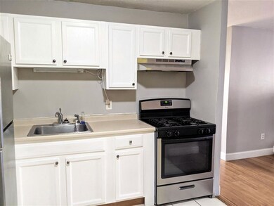 124 Mammoth Rd unit 202, Hooksett, NH 03106 - photo 6