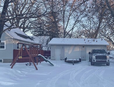 1900 SE Marshall St, Albert Lea, MN 56007 - photo 4
