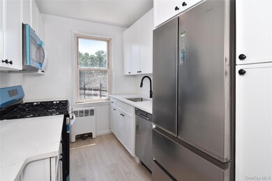 1549 Central Park Ave unit G-11, Yonkers, NY 10710 - photo 7