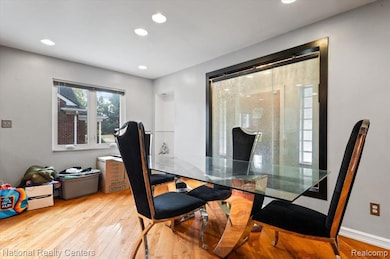 21234 Cyman Ave, Warren, MI 48091 - photo 5