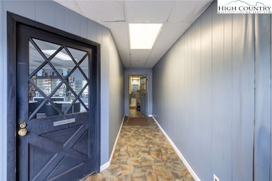 304 S Jefferson Ave, West Jefferson, NC 28694 - photo 7