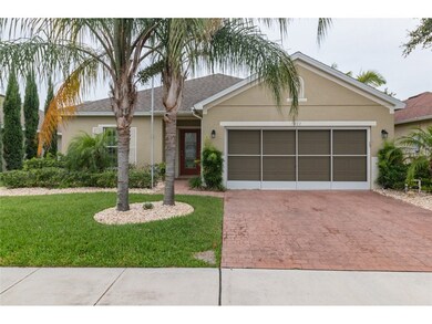 Inviting entrance with beautiful glass door and de