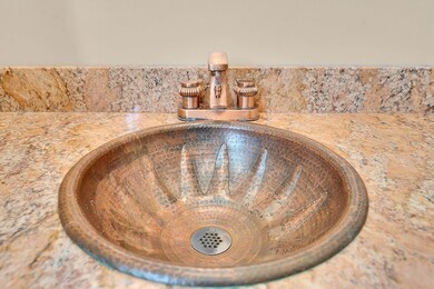 11-web-or-mls-16Chestnut-11