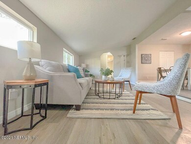 5604 Green Forest Dr, Jacksonville, FL 32244 - photo 7