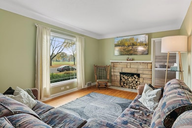 4649 Xenia Ave N, Minneapolis, MN 55422 - photo 6