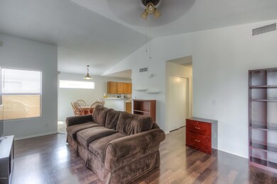 Living Room (2)-FULL