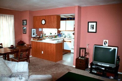 8-Livingroom2