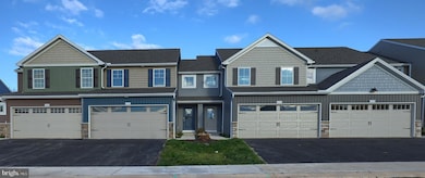 7250 White Oak Blvd, Skyline View, PA 17112 - photo 2