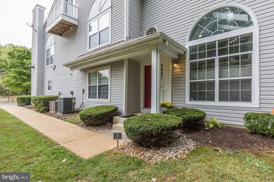 3807 Eaves Ln, Bowie, MD 20716 - photo 3