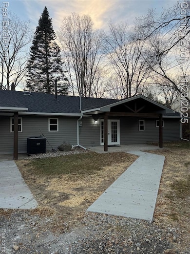 7889 Chilson Rd, Pinckney, MI 48169 - photo 3