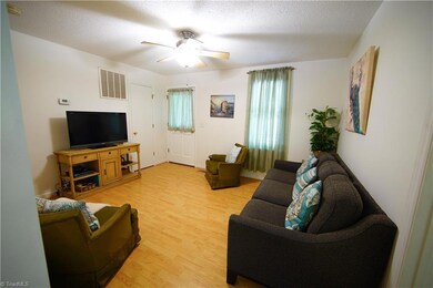 1243 Muriel Ln, Asheboro, NC 27205 - photo 5