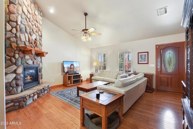 Living Room (2)