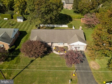 36 Oak Ln, Stevens, PA 17578 - photo 3