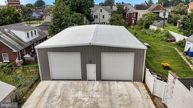 125 E Main St, Waynesboro, PA 17268 - photo 2