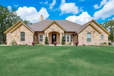 621 Shady Pond Ln, Azle, TX 76020 - photo 2