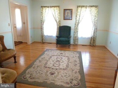 436 Rockville Rd, Quicksburg, VA 22847 - photo 4