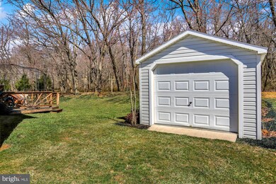 3852 Mountain Shadow Cir, Fayetteville, PA 17222 - photo 6