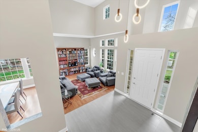 2204 Avalon Dr, Buffalo Grove, IL 60089 - photo 6