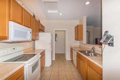 955 E Knox Rd unit 204, Chandler, AZ 85225 - photo 3