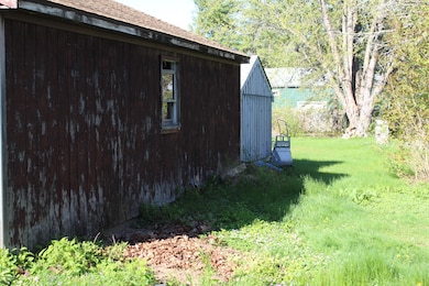 50 Johnson Garage Right