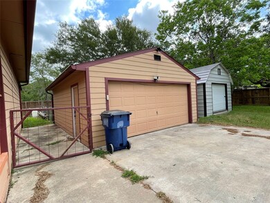 6415 Cuarto St, Brazoria, TX 77422 - photo 2