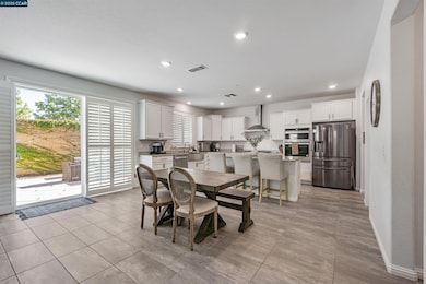 158 Wooley Creek Way, Brentwood, CA 94513 - photo 3