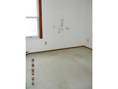 1880 Little Water Dr, Columbus, OH 43223 - photo 7