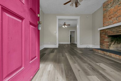 3-web-or-mls-412-e-14th-ave