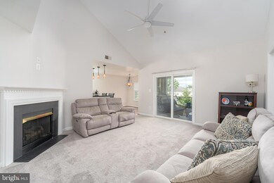 9050 Gracious End Ct unit 302, Columbia, MD 21046 - photo 4