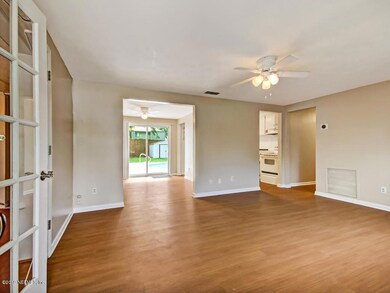 5041 Bilken Dr E, Jacksonville, FL 32210 - photo 4