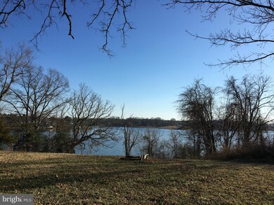 9487 Rosier View Dr, King George, VA 22485 - photo 4