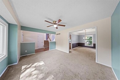 10052 Rosehill Rd, Lenexa, KS 66215 - photo 3