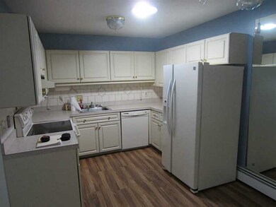 71 Fox Ridge Crescent unit 71, Warwick, RI 02886 - photo 6