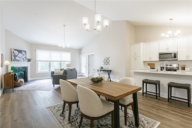 243 Bretlyn Cir, Rochester, NY 14618 - photo 7