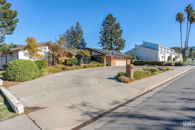 3010 Panorama Dr, Bakersfield, CA 93306 - photo 3