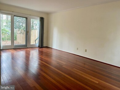 1556 Scandia Cir, Reston, VA 20190 - photo 5