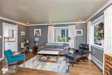 Living Room MS_93470-FULL