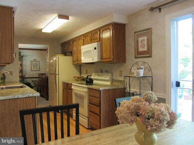 4 Hillsleigh Ct, Nottingham, MD 21236 - photo 5